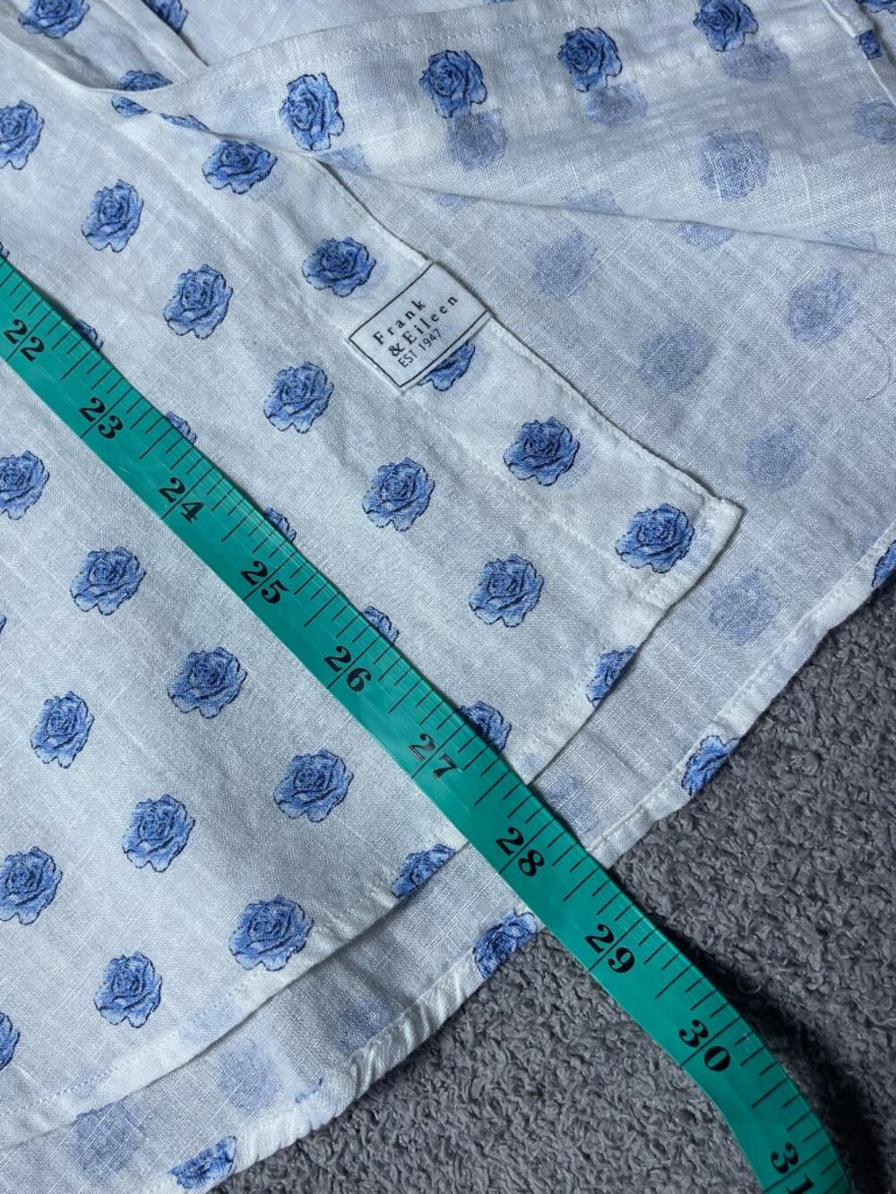 Frank & Eileen Blue Floral Print Eileen Shirt Linen Blend Relaxed Women's Small - Picture 5 of 5